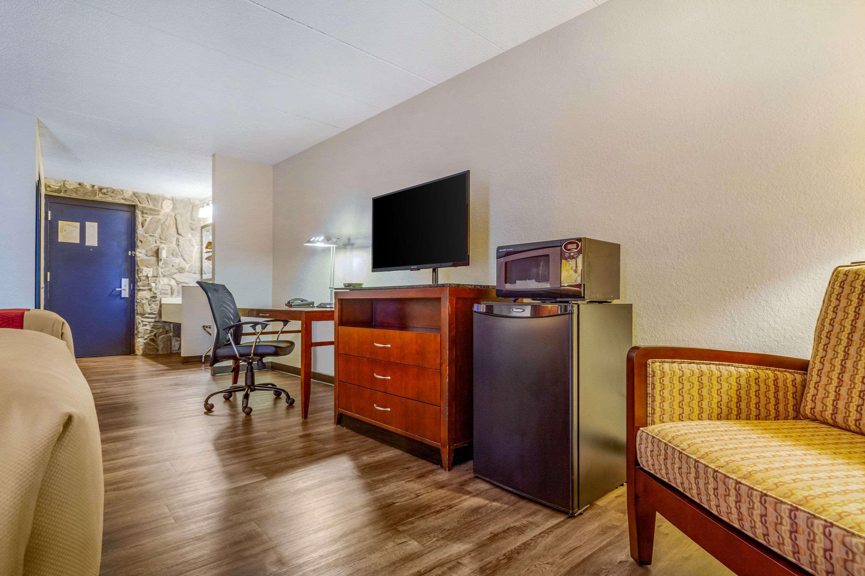Econo Lodge Inn & Suites Brookings Extérieur photo