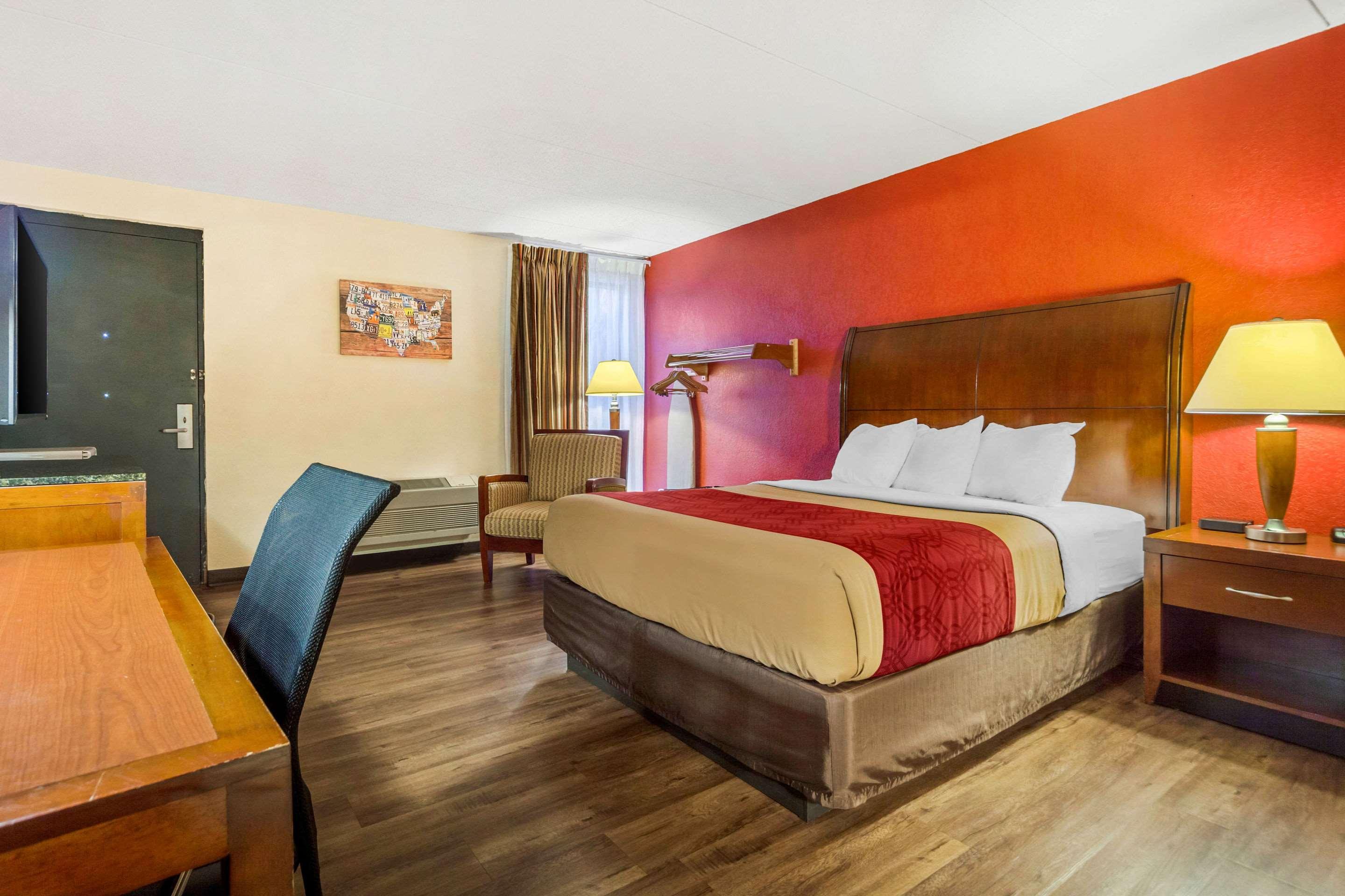 Econo Lodge Inn & Suites Brookings Extérieur photo