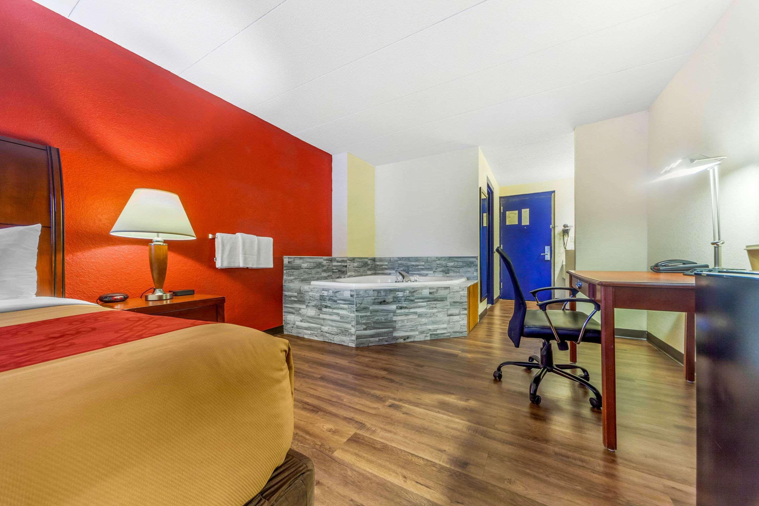 Econo Lodge Inn & Suites Brookings Extérieur photo