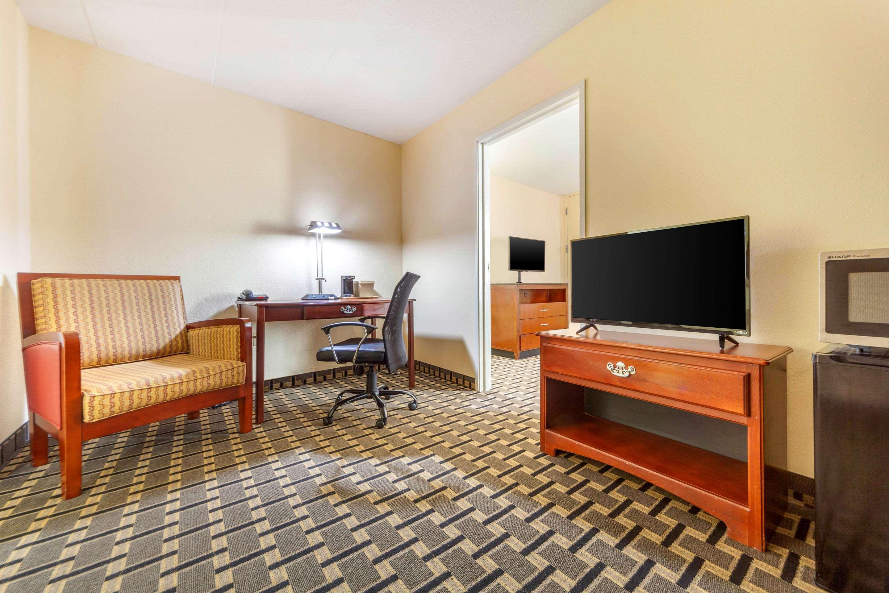 Econo Lodge Inn & Suites Brookings Extérieur photo