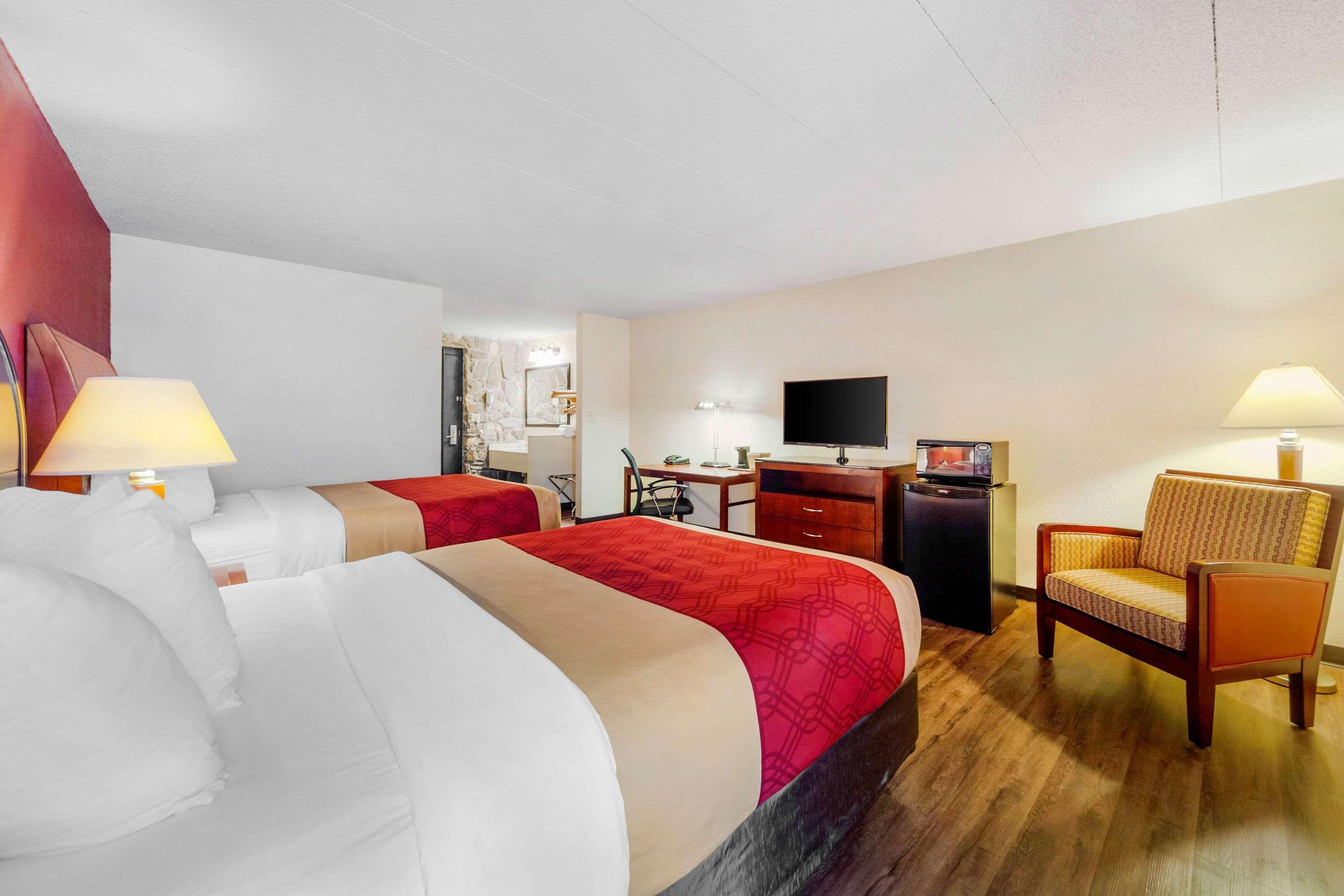 Econo Lodge Inn & Suites Brookings Extérieur photo