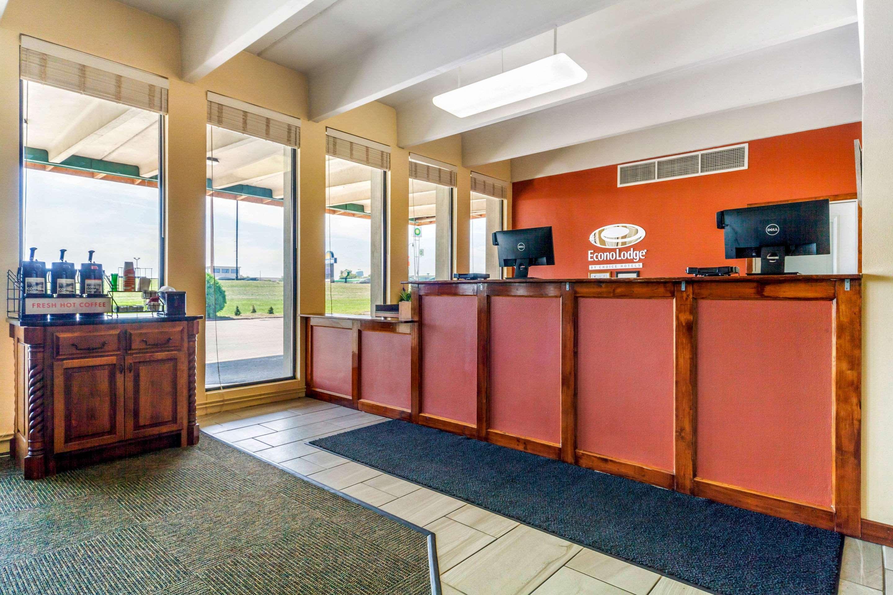 Econo Lodge Inn & Suites Brookings Extérieur photo