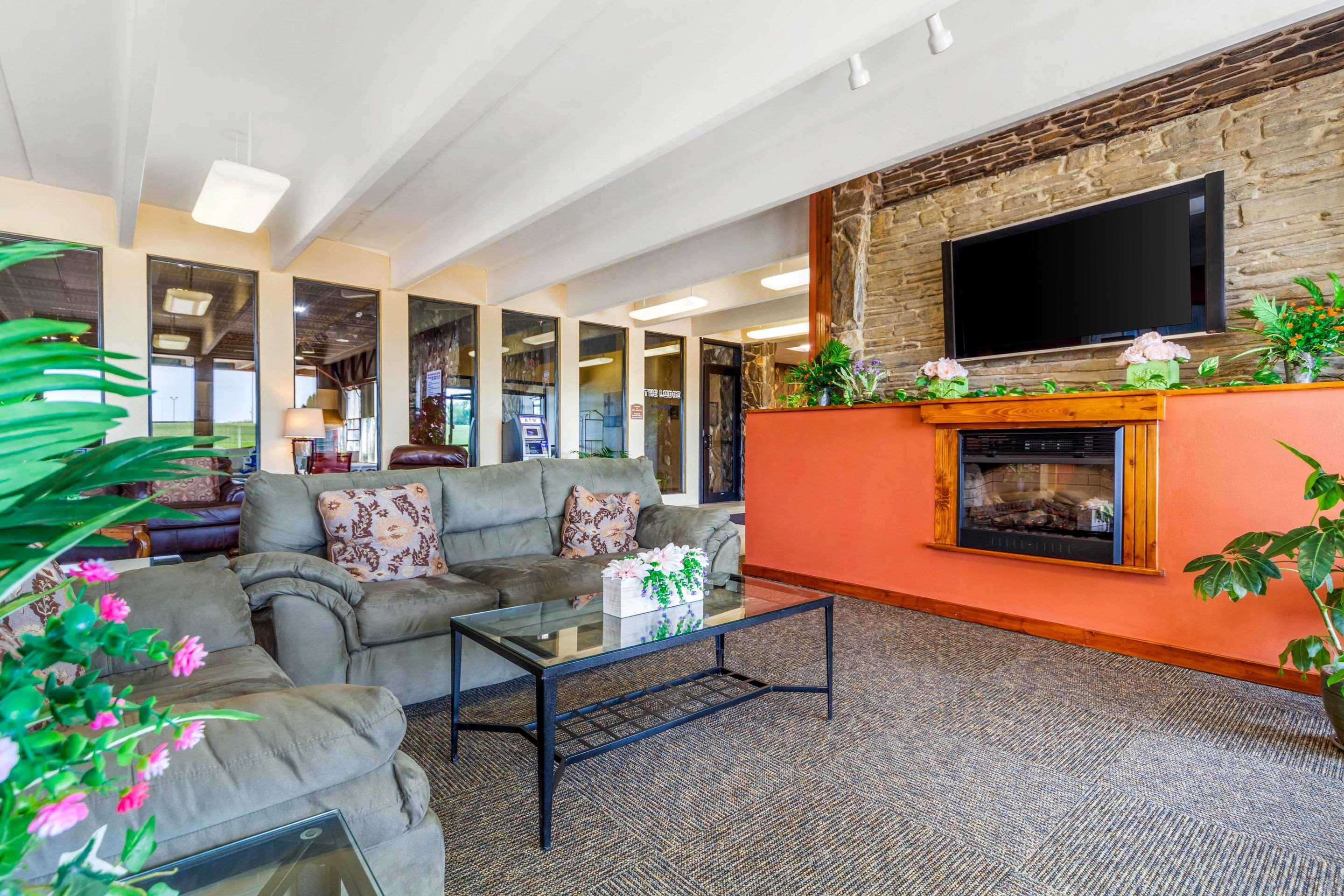 Econo Lodge Inn & Suites Brookings Extérieur photo