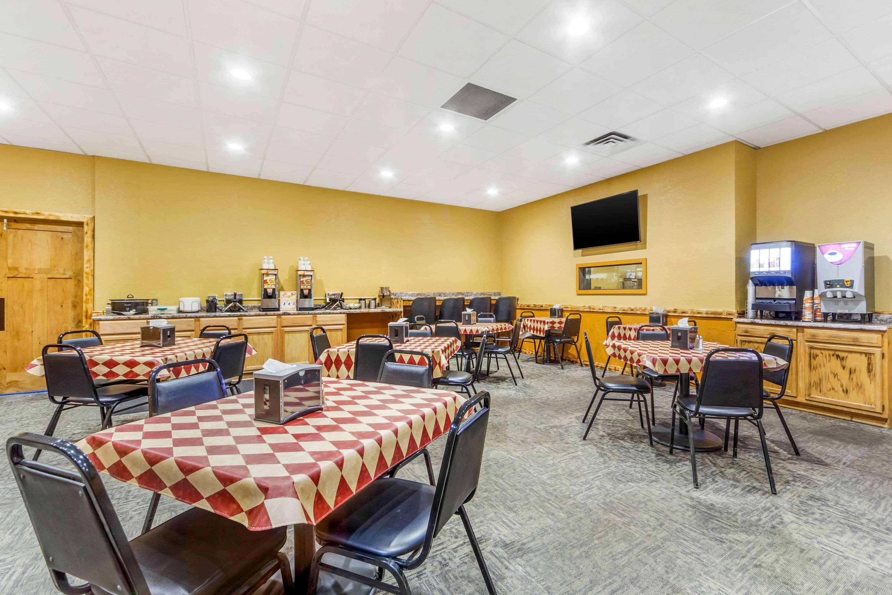 Econo Lodge Inn & Suites Brookings Extérieur photo