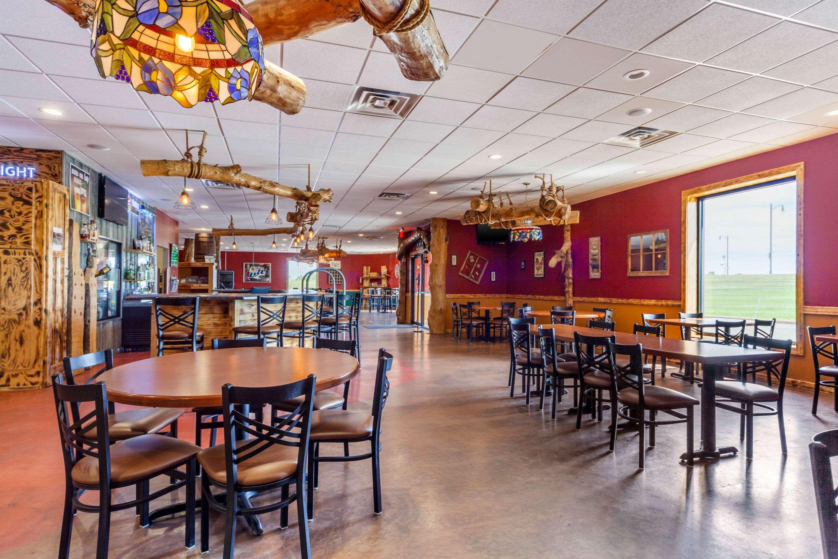 Econo Lodge Inn & Suites Brookings Extérieur photo